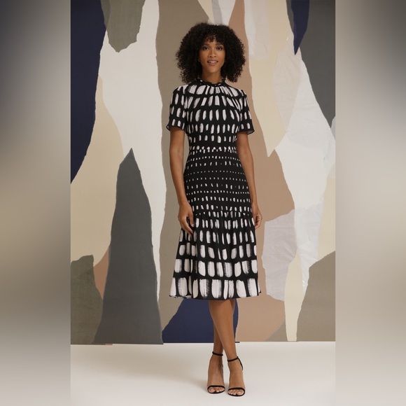 MAGGY LONDON • ABSTRACT PRINT • TIERED MIDI DRESS • NWT - Picture 1 of 8